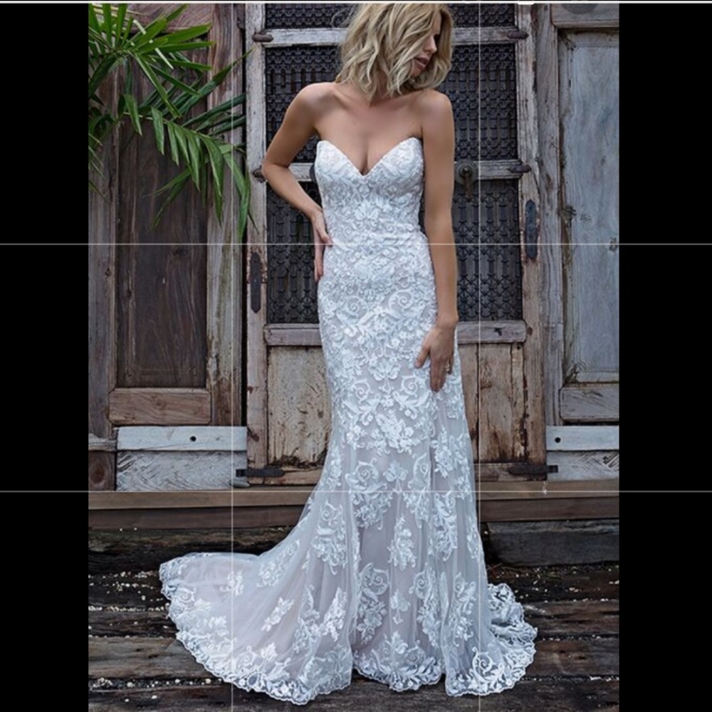 Madi Lane Wedding Gown